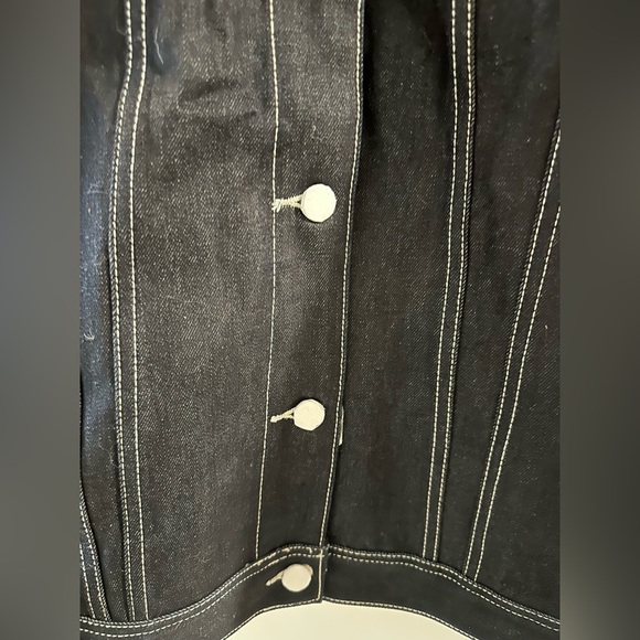 NWOT - WeWoreWhat Size L Jean Jacket with Removable Fur Collar - Picture 3 of 8